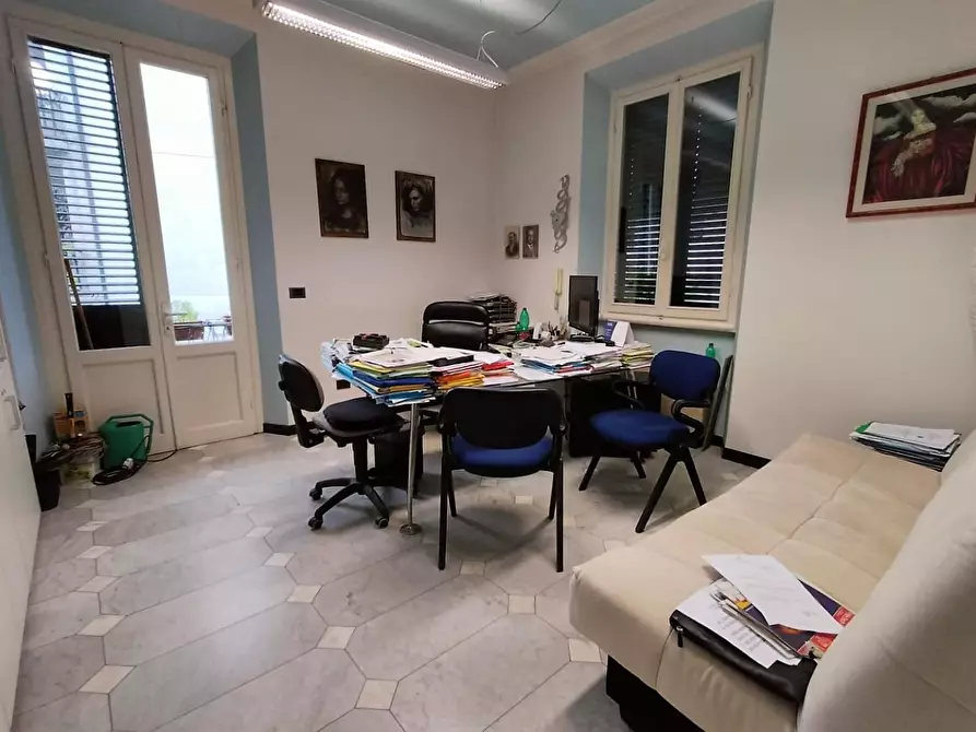 Immagine 6 di Appartamento in vendita  a Lucca