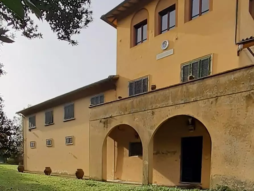 Immagine 2 di Villa in vendita  a San Miniato