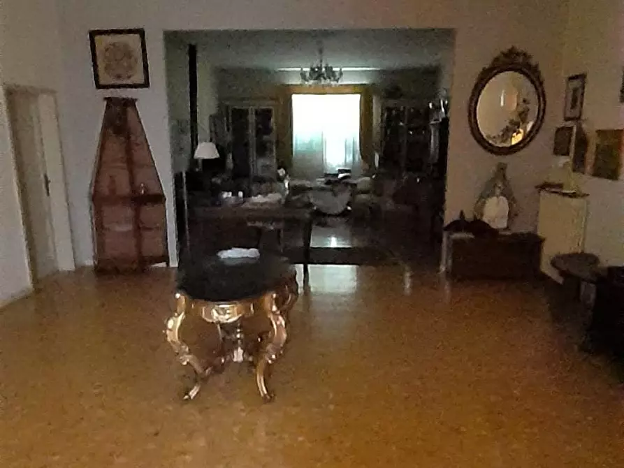 Immagine 15 di Villa in vendita  a San Miniato