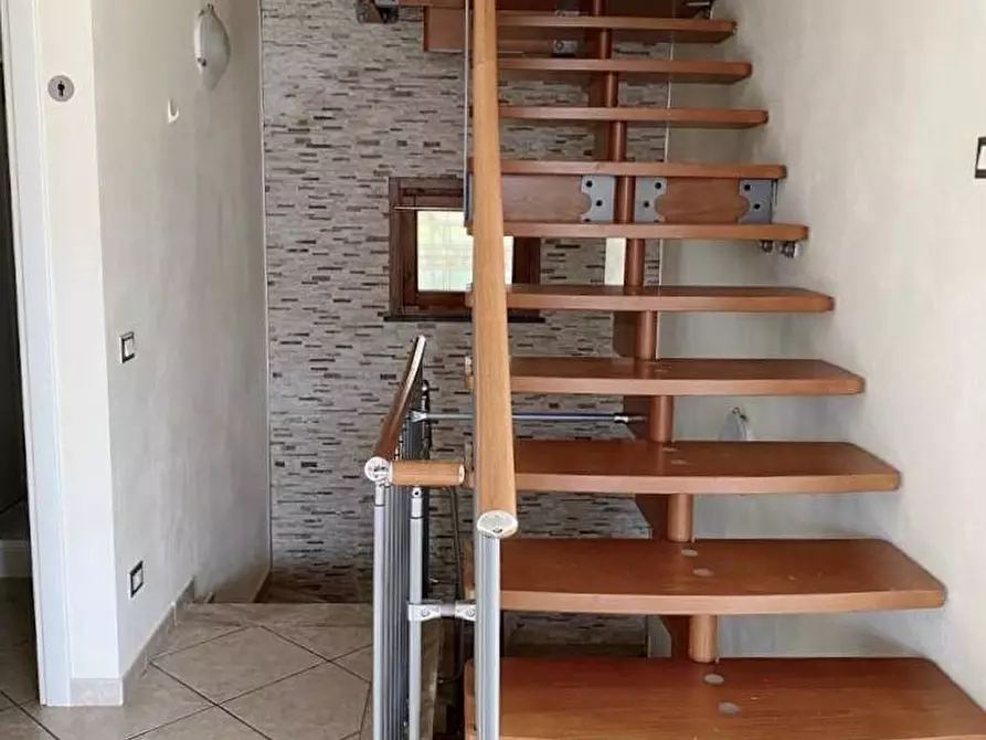 Immagine 12 di Casa bifamiliare in vendita  a San Giuliano Terme