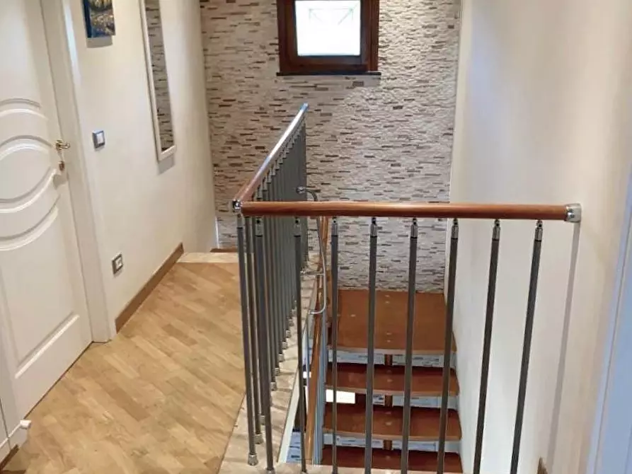 Immagine 7 di Casa bifamiliare in vendita  a San Giuliano Terme