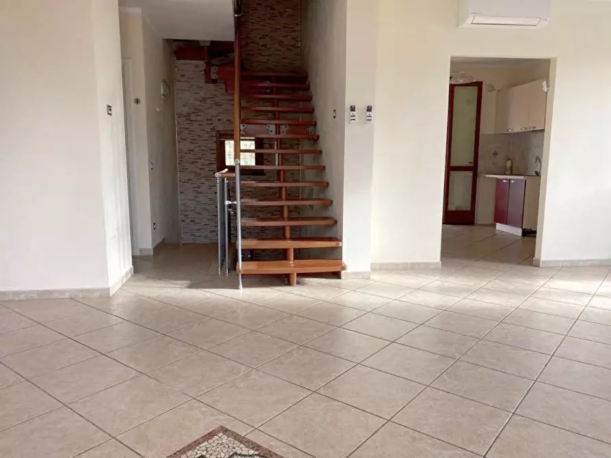 Immagine 2 di Casa bifamiliare in vendita  a San Giuliano Terme