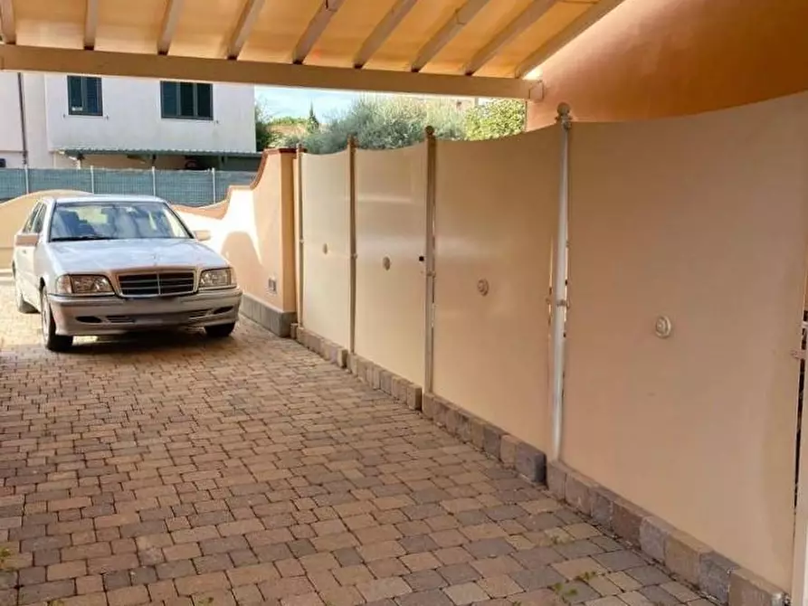 Immagine 15 di Casa bifamiliare in vendita  a San Giuliano Terme