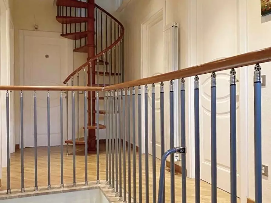 Immagine 5 di Casa bifamiliare in vendita  a San Giuliano Terme