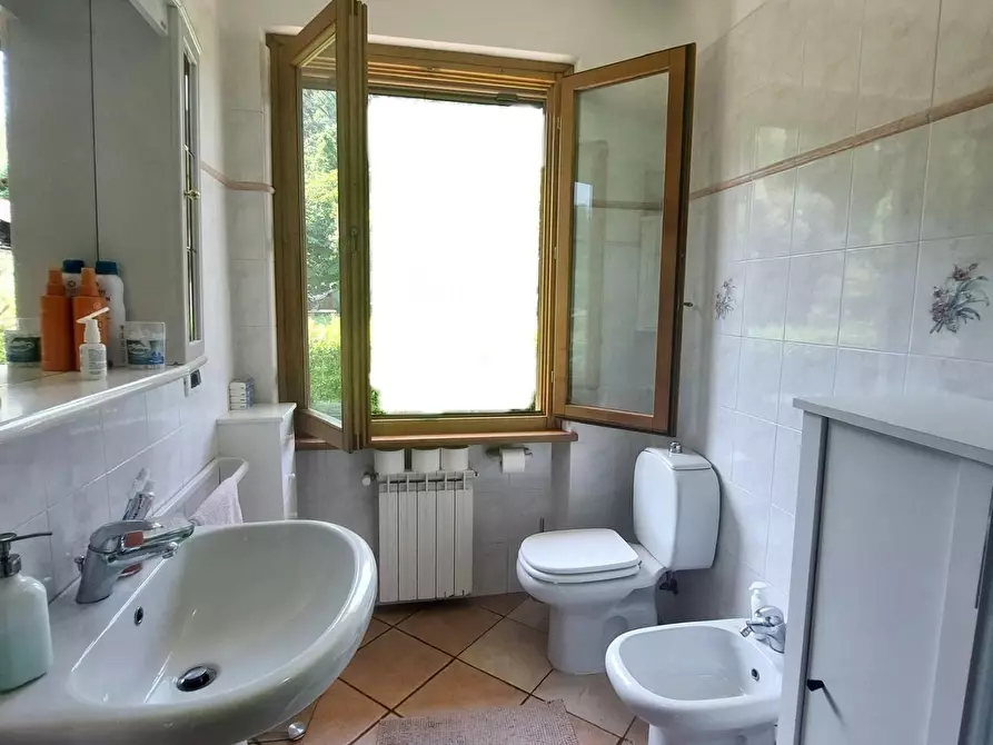 Immagine 16 di Villa in vendita  a Massarosa