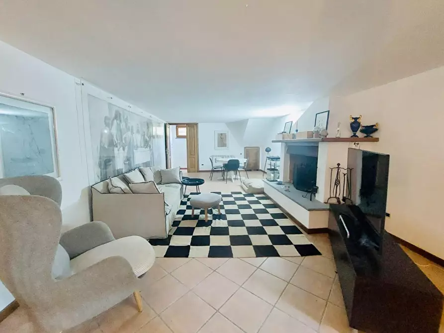 Immagine 26 di Villa in vendita  a Massarosa