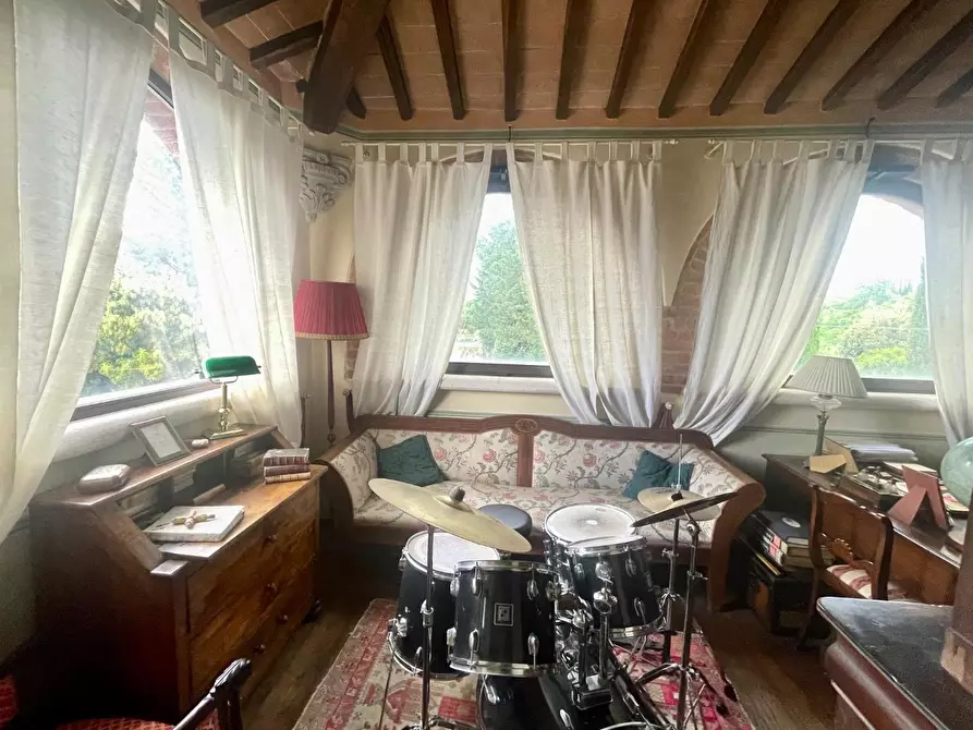 Immagine 33 di Casa colonica in vendita  a Asciano