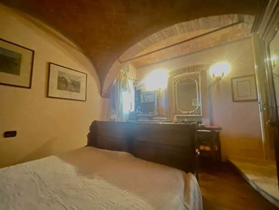 Immagine 43 di Casa colonica in vendita  a Asciano