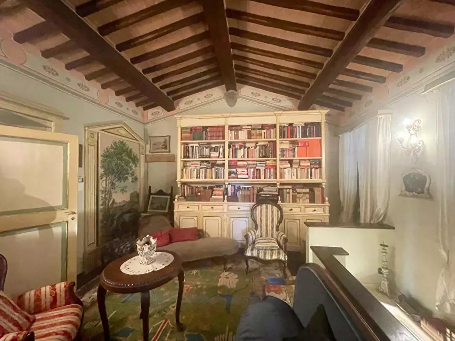 Immagine 44 di Casa colonica in vendita  a Asciano