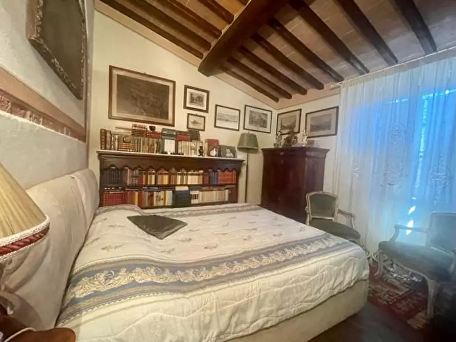 Immagine 47 di Casa colonica in vendita  a Asciano