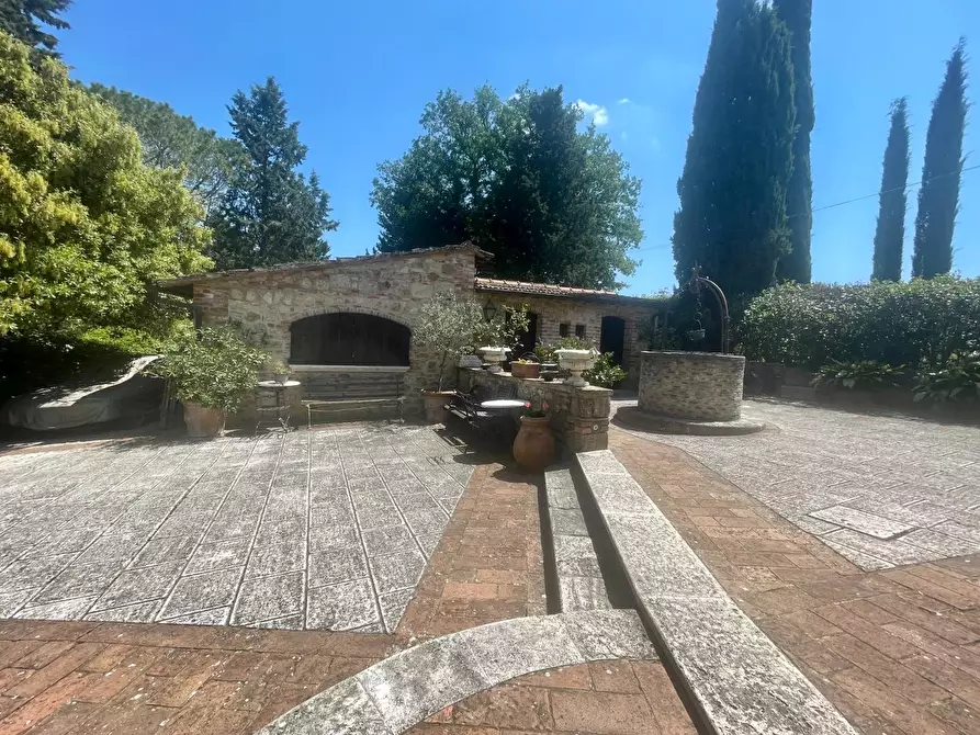 Immagine 56 di Casa colonica in vendita  a Asciano