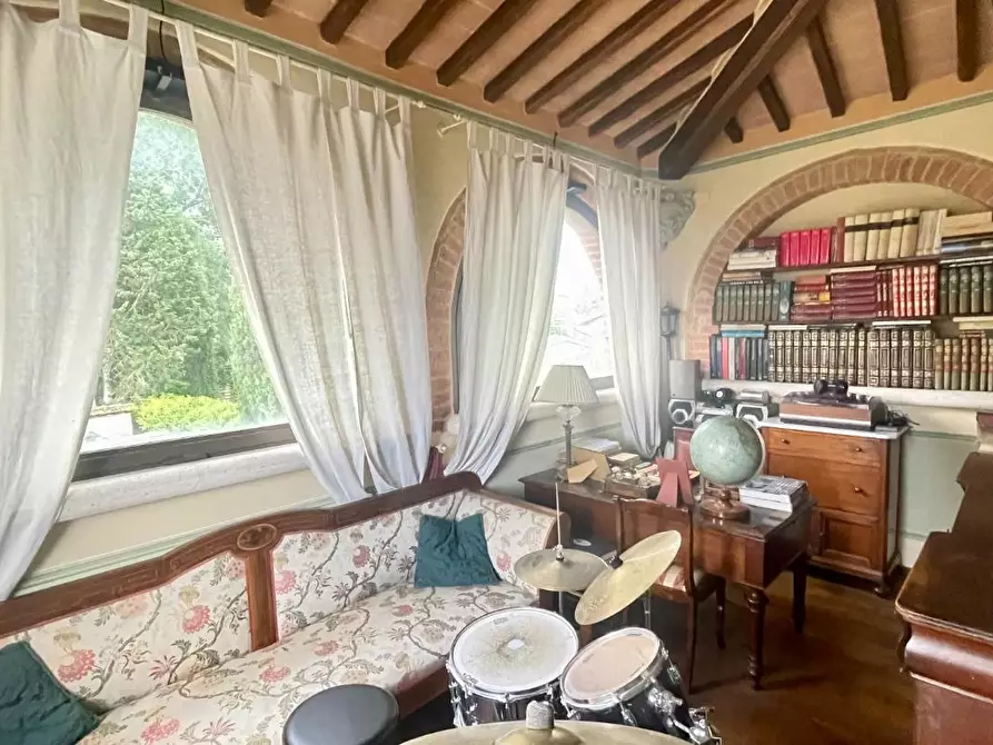 Immagine 34 di Casa colonica in vendita  a Asciano