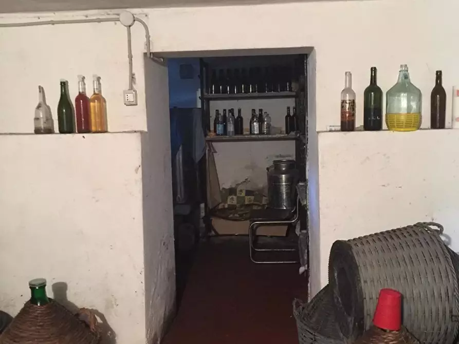 Immagine 36 di Villa in vendita  a Castelnuovo Magra