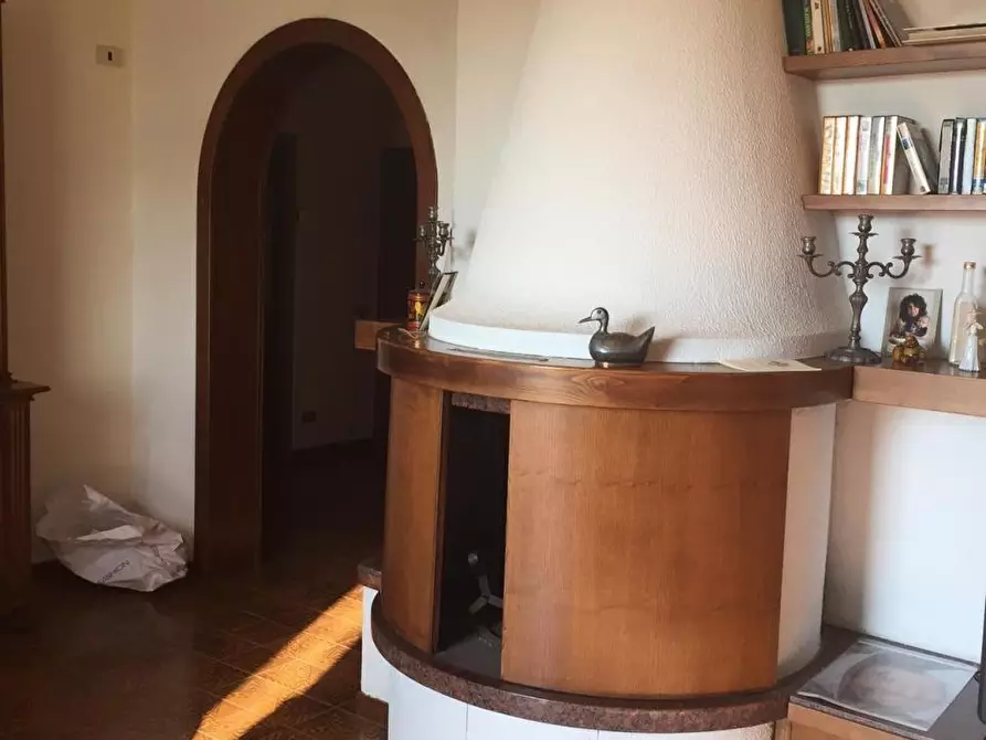 Immagine 7 di Villa in vendita  a Castelnuovo Magra