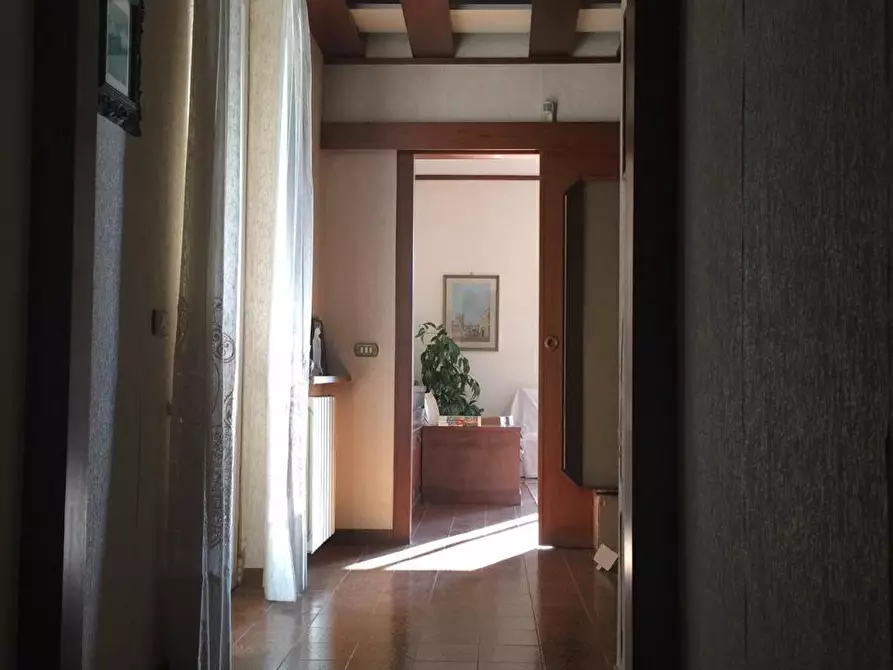 Immagine 28 di Villa in vendita  a Castelnuovo Magra