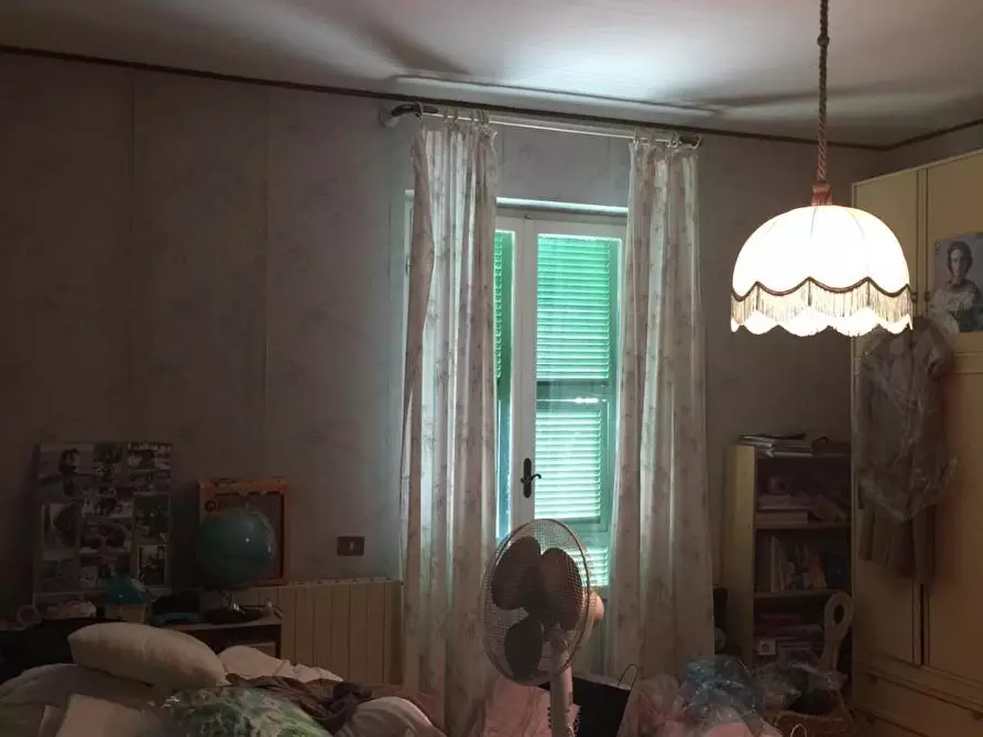 Immagine 5 di Villa in vendita  a Castelnuovo Magra