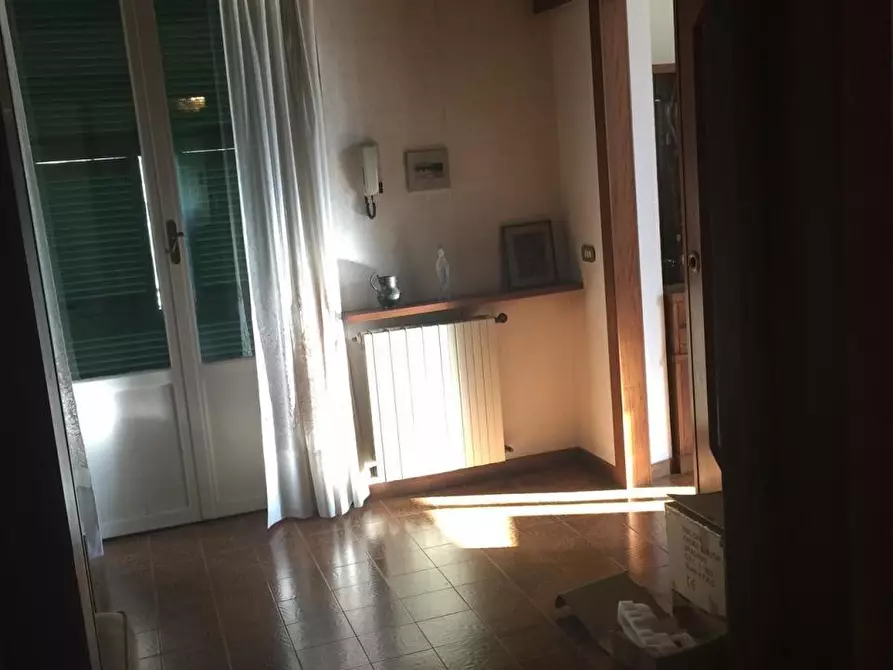 Immagine 39 di Villa in vendita  a Castelnuovo Magra