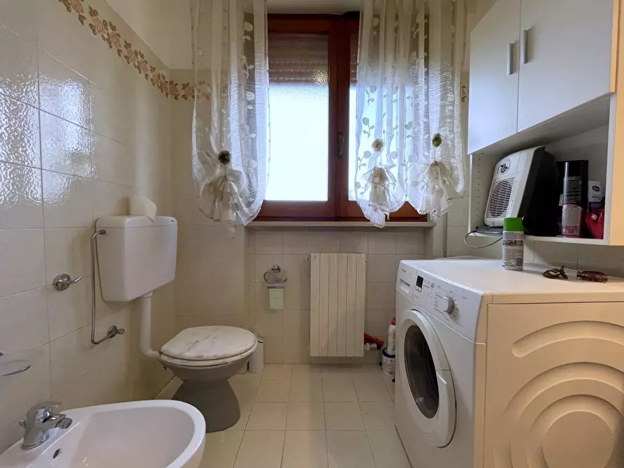 Immagine 18 di Casa indipendente in vendita  a Camaiore