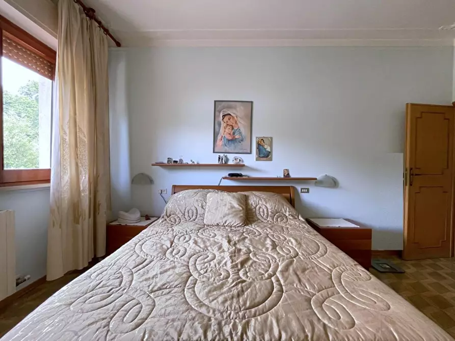 Immagine 22 di Casa indipendente in vendita  a Camaiore