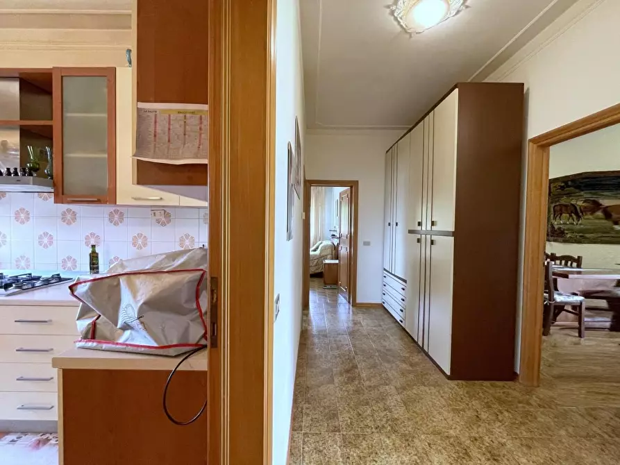 Immagine 15 di Casa indipendente in vendita  a Camaiore