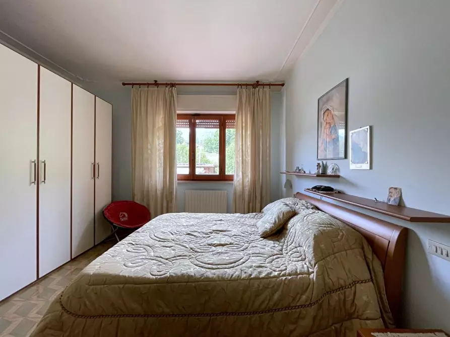 Immagine 21 di Casa indipendente in vendita  a Camaiore