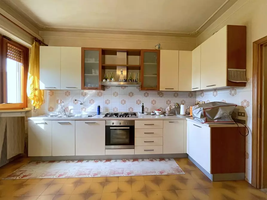 Immagine 13 di Casa indipendente in vendita  a Camaiore