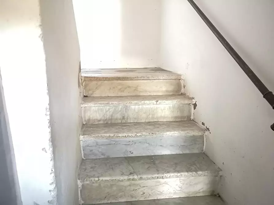 Immagine 13 di Terratetto in vendita  a Massa