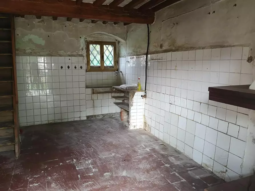 Immagine 12 di Terratetto in vendita  a Massa