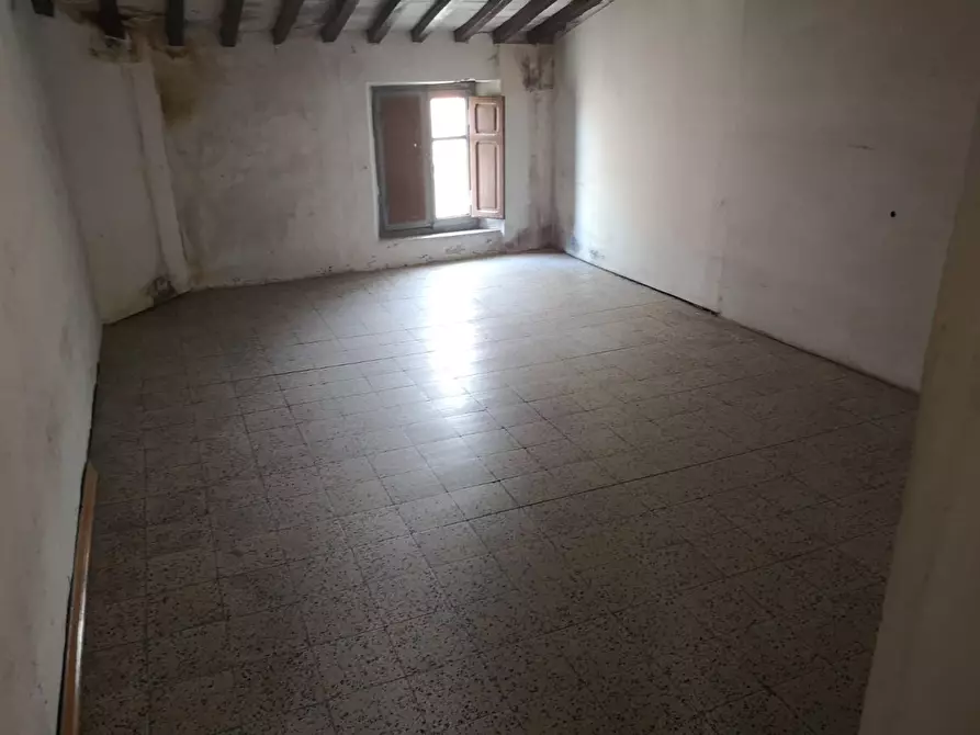 Immagine 31 di Terratetto in vendita  a Massa