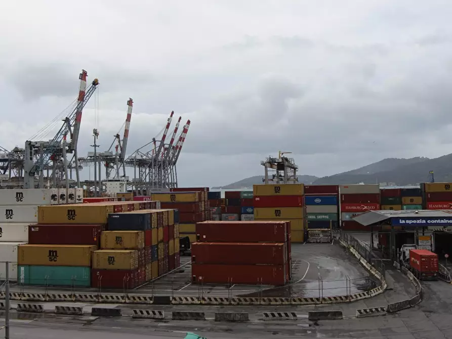 Immagine 7 di Appartamento in vendita  a La Spezia