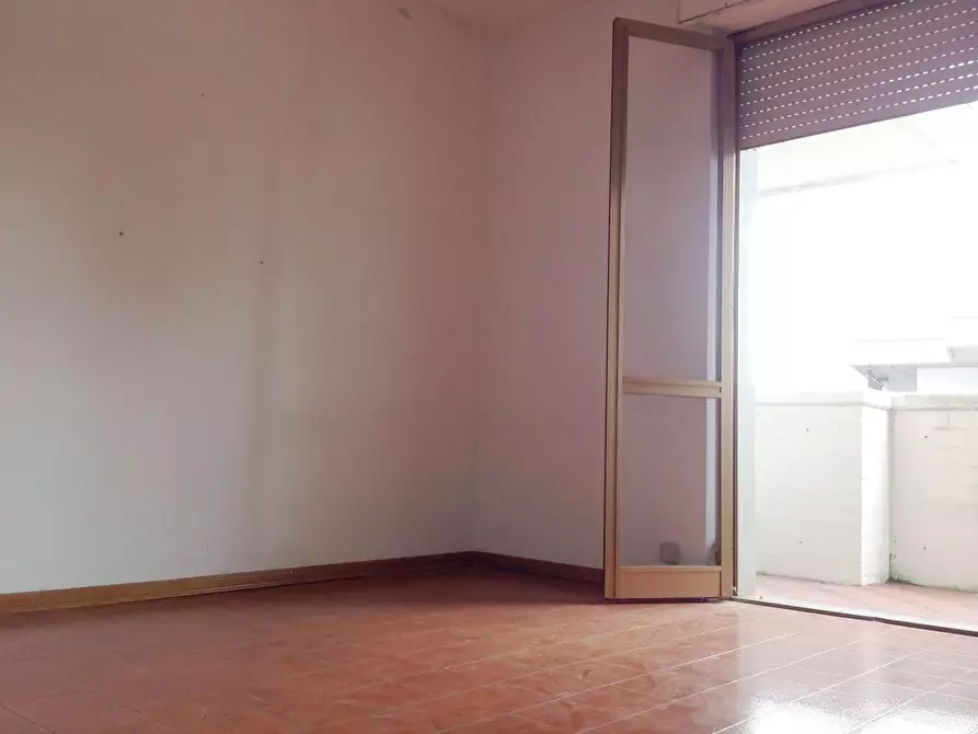 Immagine 11 di Villetta a schiera in vendita  a Massa