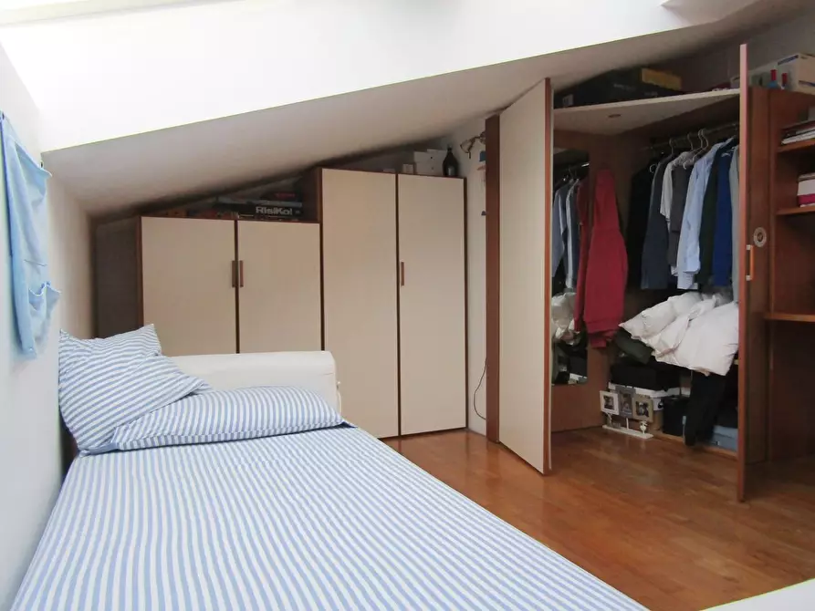 Immagine 42 di Appartamento in vendita  a Carrara