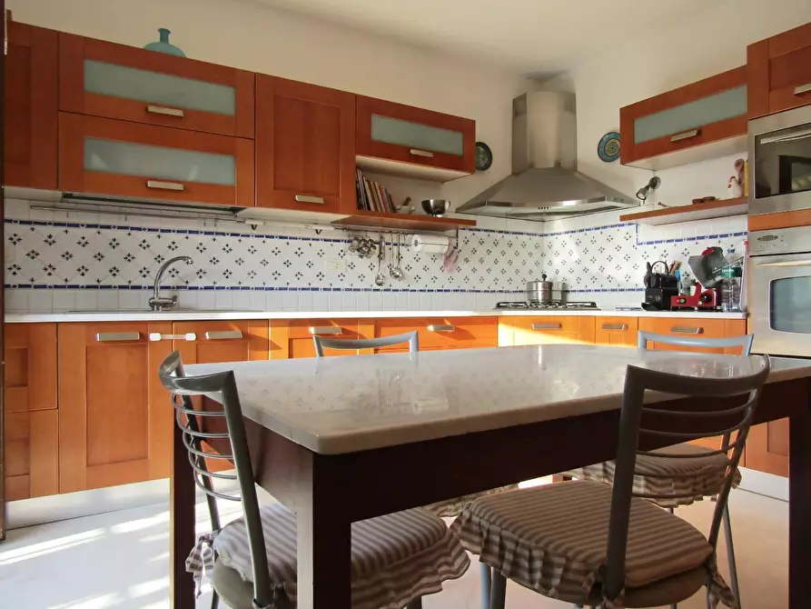 Immagine 25 di Appartamento in vendita  a Carrara