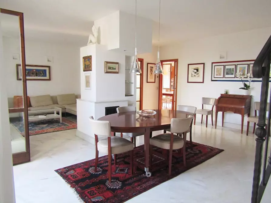 Immagine 85 di Appartamento in vendita  a Carrara