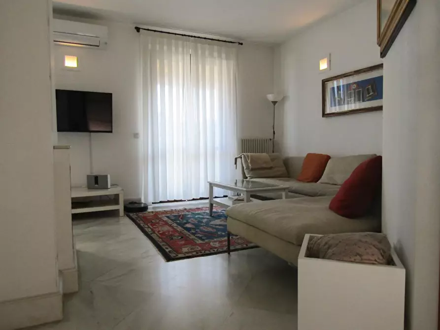 Immagine 7 di Appartamento in vendita  a Carrara