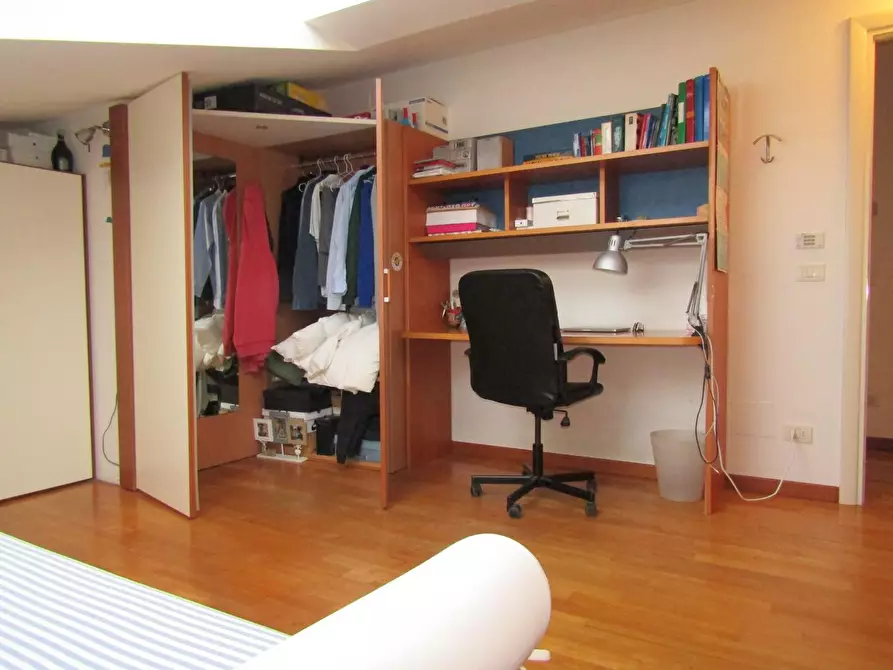 Immagine 43 di Appartamento in vendita  a Carrara