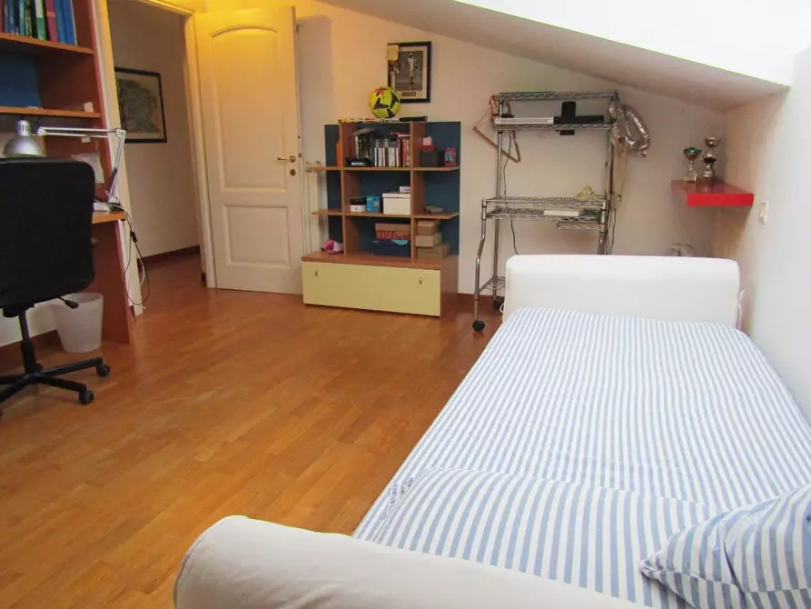 Immagine 51 di Appartamento in vendita  a Carrara