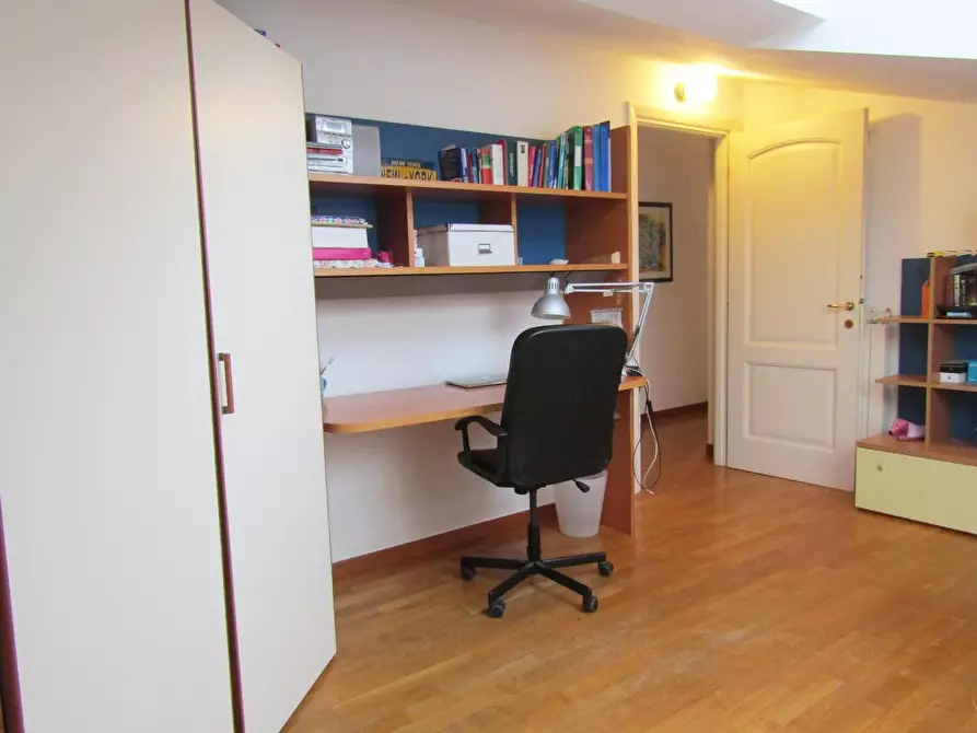 Immagine 53 di Appartamento in vendita  a Carrara