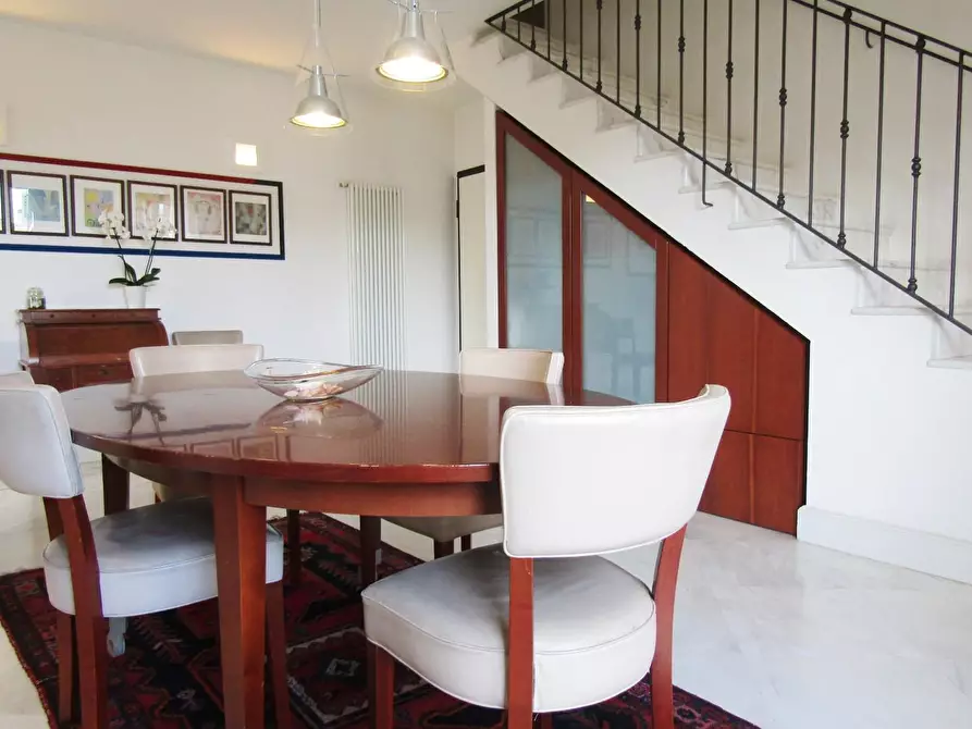 Immagine 13 di Appartamento in vendita  a Carrara