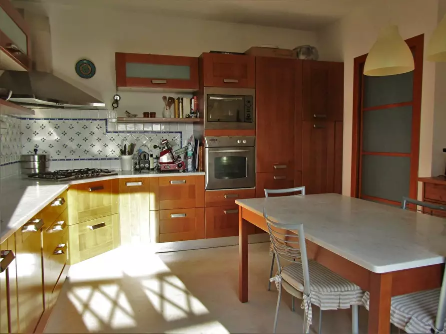 Immagine 32 di Appartamento in vendita  a Carrara