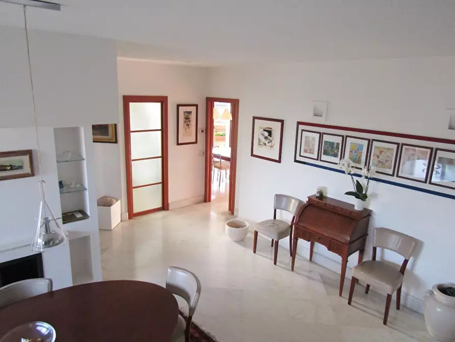 Immagine 18 di Appartamento in vendita  a Carrara