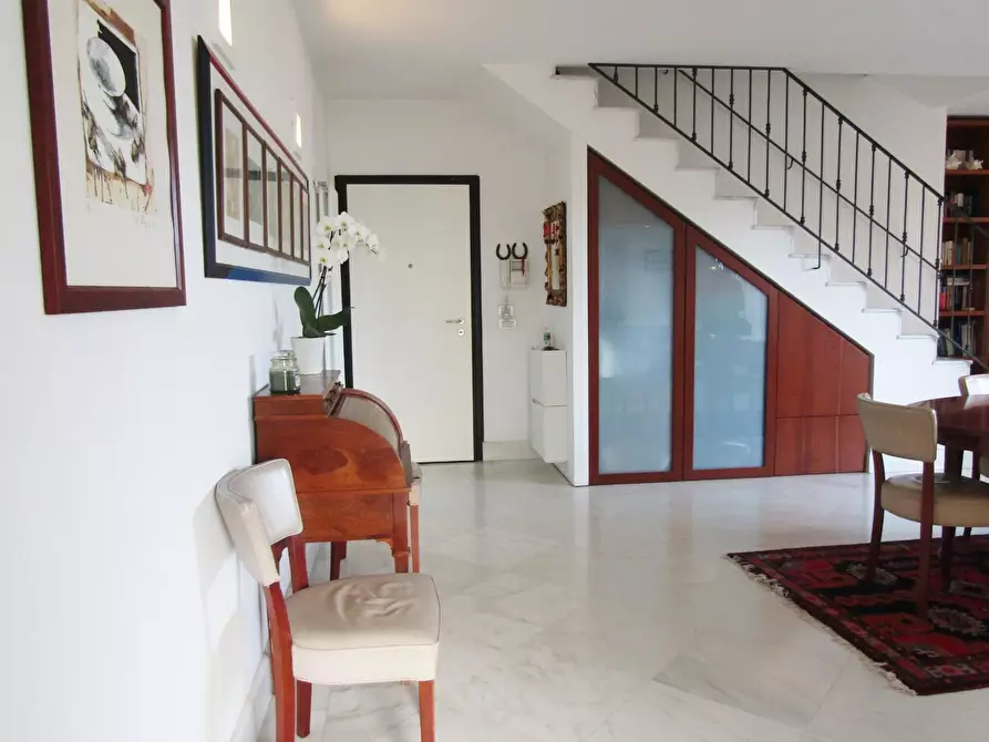 Immagine 11 di Appartamento in vendita  a Carrara