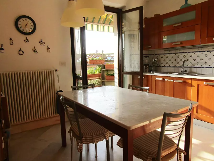 Immagine 29 di Appartamento in vendita  a Carrara