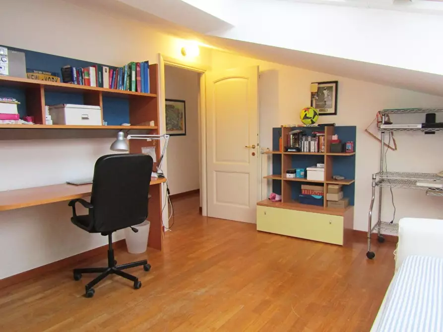 Immagine 52 di Appartamento in vendita  a Carrara