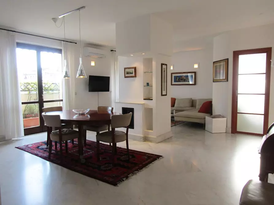 Immagine 4 di Appartamento in vendita  a Carrara