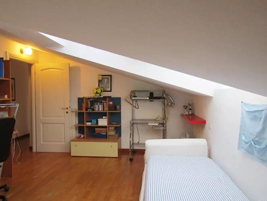 Immagine 50 di Appartamento in vendita  a Carrara