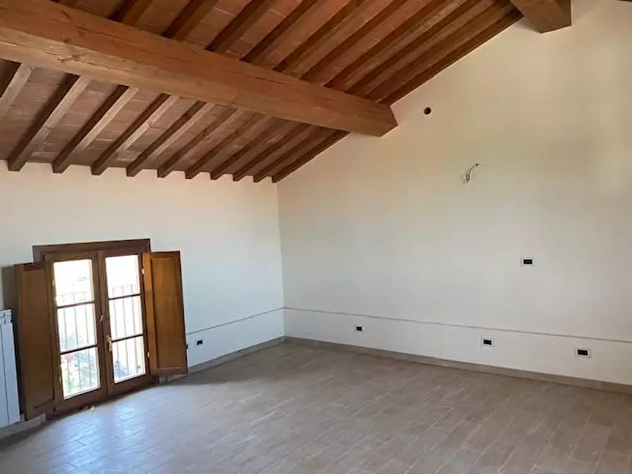 Immagine 2 di Appartamento in vendita  a San Giuliano Terme