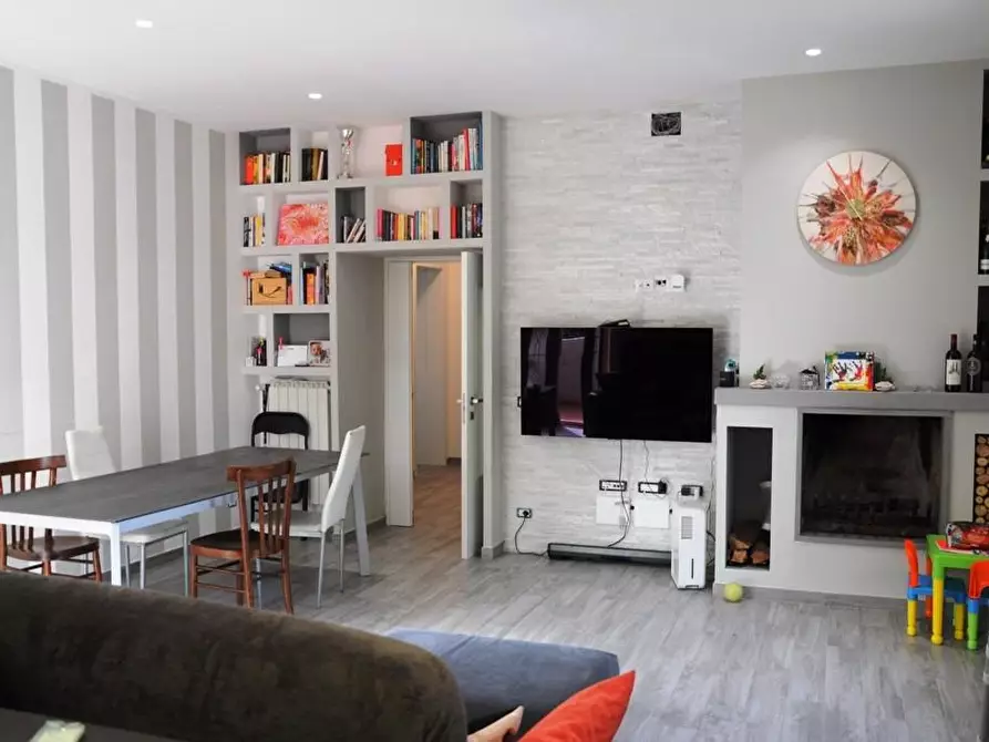 Immagine 8 di Casa bifamiliare in vendita  a Colle Di Val D'elsa