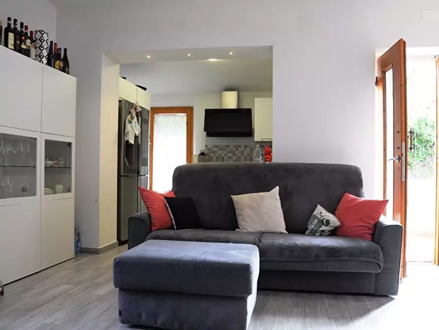 Immagine 2 di Casa bifamiliare in vendita  a Colle Di Val D'elsa