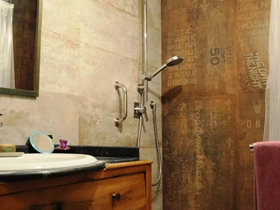 Immagine 41 di Casa bifamiliare in vendita  a Colle Di Val D'elsa